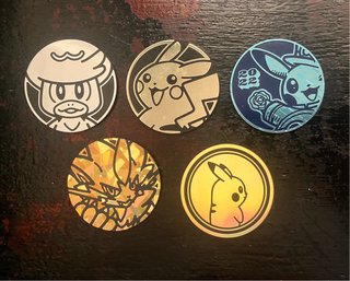 Lote 5 Monedas Pokémon