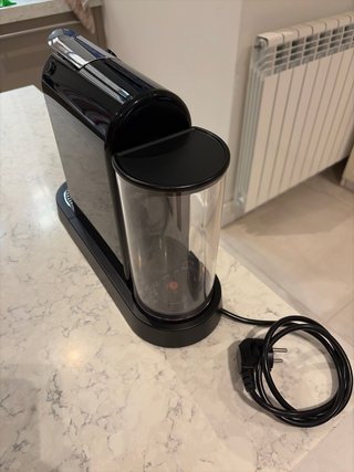 Cafetera Nespresso CitiZ Limousine Negra