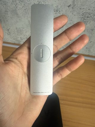 Apple TV (2ª gen) + mando original