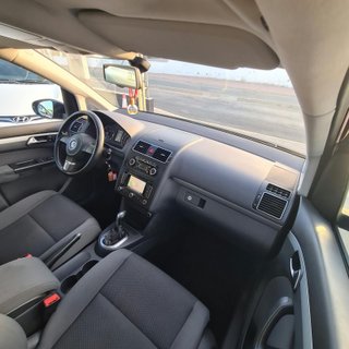 Volkswagen Touran 1.6 TDI 105CV DSG 7 PLAZAS