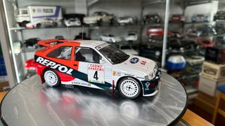 FORD ESCORT COSWORTH CARLOS SAINZ escala 1:18