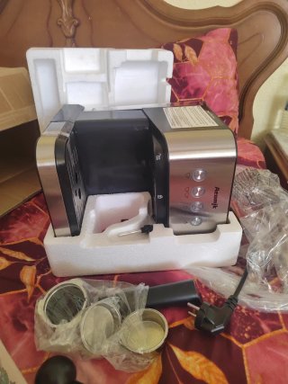 Cafetera Espresso Aeomik Negra