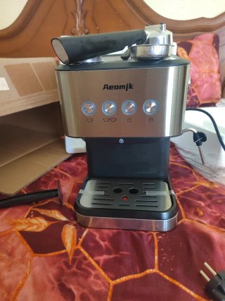 Cafetera Espresso Aeomik Negra
