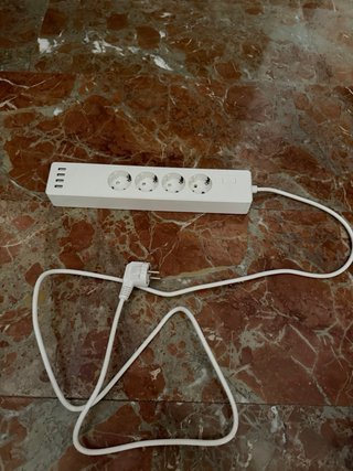 Regleta Meross Inteligente 4 Tomas + 4 USB
