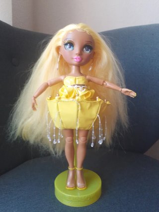 Muñeca Rainbow High Rubí