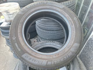 215 65 R17 99V Michelin - 1 neumático +80%