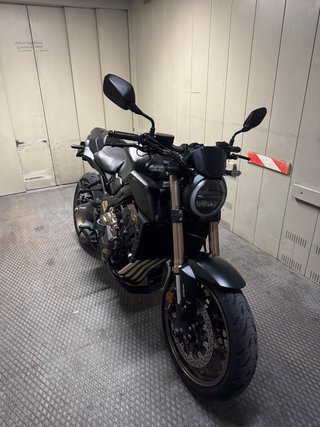 Honda CB 650 R 2021 Negra 35000km