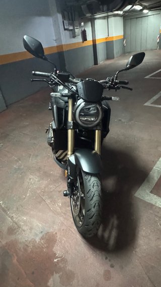 Honda CB 650 R 2021 Negra 35000km