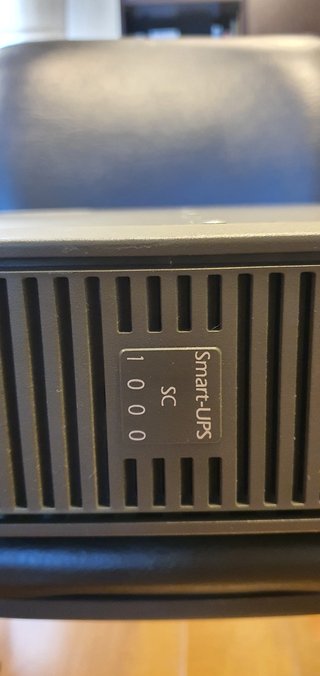 SAI APC Smart-UPS SC1000
