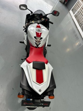 Yamaha R1 2007 Roja y Blanca 41.000kms