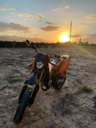 Motorhispania RYZF 50cc Supermotard Naranja