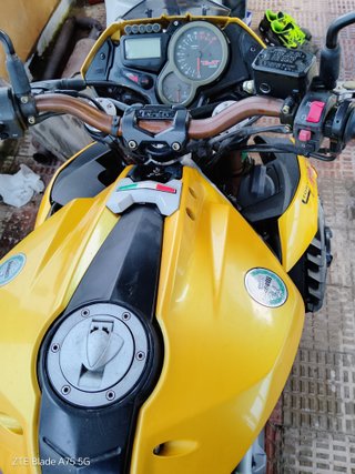 Benelli TNT 1130 Amarilla - Para poner al día