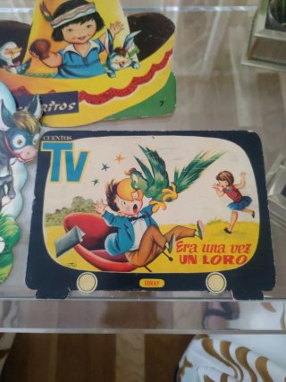 Cuentos troquelados Sabates1962