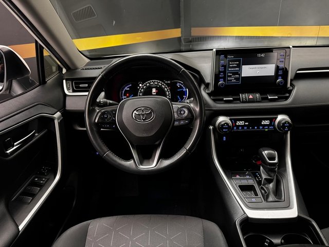 Toyota Rav4 2.5l 220H Advance