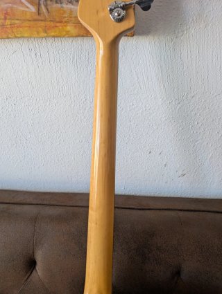 Bajo Schecter Baron-H Rojo