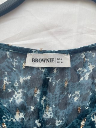 Blusa Brownie estampada manga larga con fruncido.