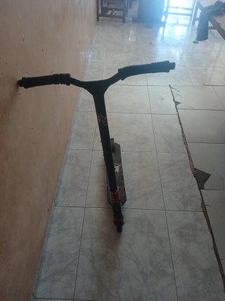 Patineta Oxelo Negra Usada