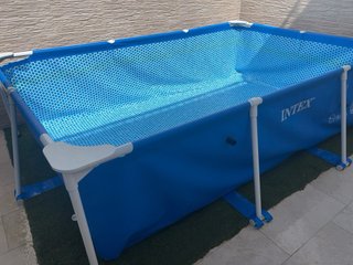 Piscina Intex 3.00x2.20x0.75. ¡Muy poco uso!