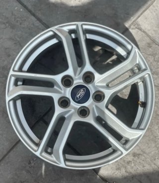 Llantas Ford para Ford Focus y Ford Fiesta R 16