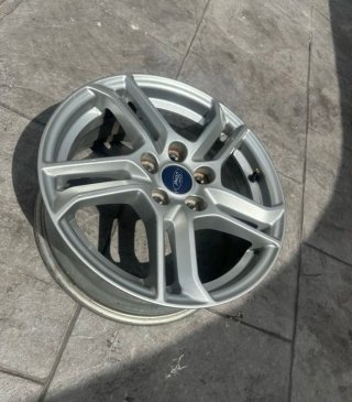 Llantas Ford para Ford Focus y Ford Fiesta R 16