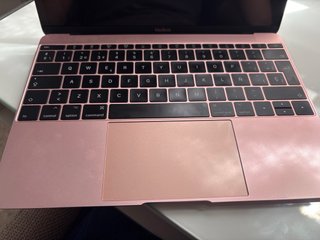 MacBook 2017 Rose Gold
