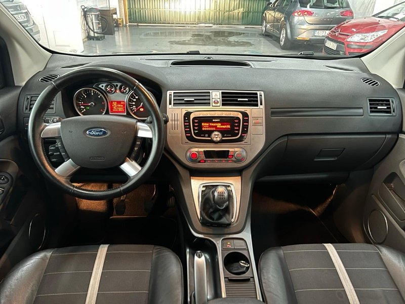 Ford Kuga 2.0 TDCi Titanium 4WD 2009, foto 15