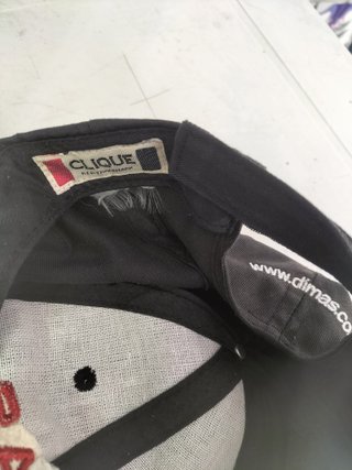 Gorra Dimas negra con logo