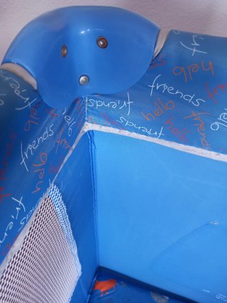 Cuna de viaje Bbest azul con dibujos