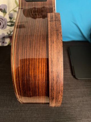 Guitarra Clásica Camps CE-600-C amplificada
