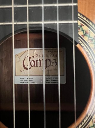 Guitarra Clásica Camps CE-600-C amplificada
