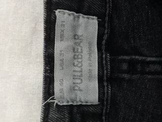 Pantalón corto vaquero desgastado