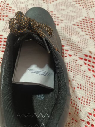 Zapatos de seguridad negros con cordones