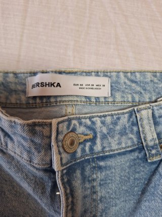 Vaqueros anchos vaqueros mujer Bershka talla 40