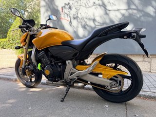 Honda CB600F Hornet Dorada