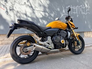 Honda CB600F Hornet Dorada