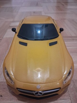 Coche teledirigido Mercedes AMG GT Amarillo