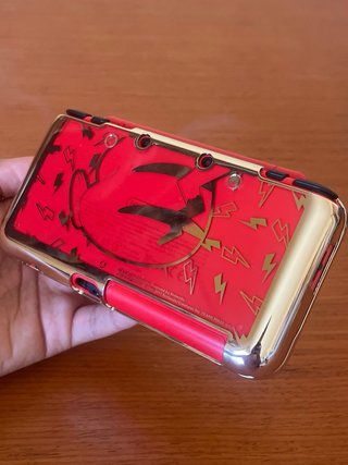NEW NINTENDO 2Ds XL EDICIÓN POKÉBALL