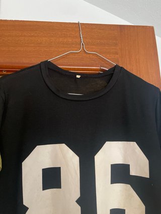 2 Blusas: Verde XL y Negra T. M