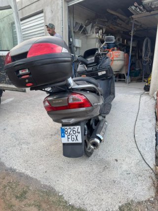 Suzuki Burgman 250cc gris
