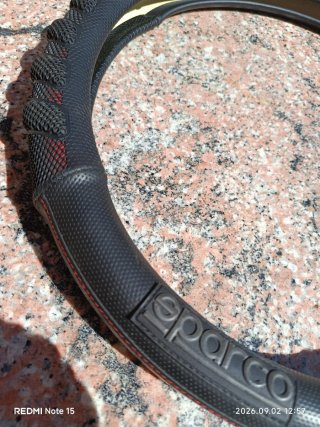 PROTECTOR DE VOLANTE. NUEVO. SPARCO