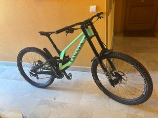 Bicicleta Descenso Canyon sender