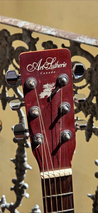 Guitarra Acústica Art & Lutherie Spruce Canada