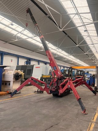 Grúa Araña UNIC URW-295