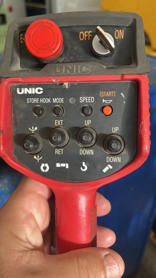 Grúa Araña UNIC URW-295