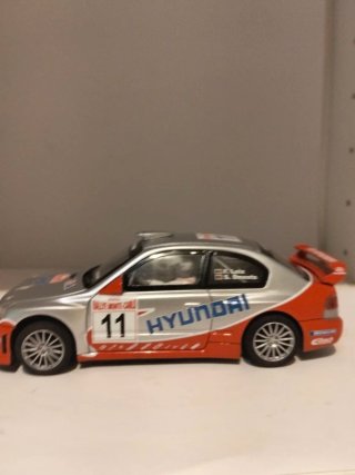 Coche Scalextric Hyundai Accent WRC