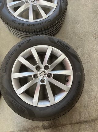 Llantas Skoda Scala con neumáticos