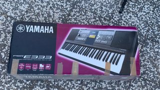 Teclado Yamaha PSR-E333 Portátil