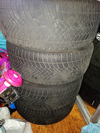 Llantas Japan Racing 18