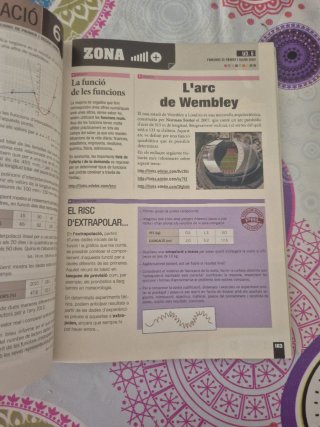 Matemàtiques aplicades a les ciències socials 1...