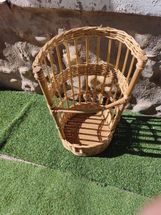 Cesto/paragüero de mimbre y corcho